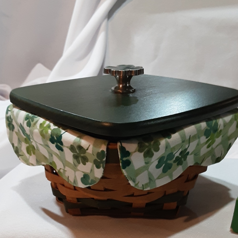Shamrock basket